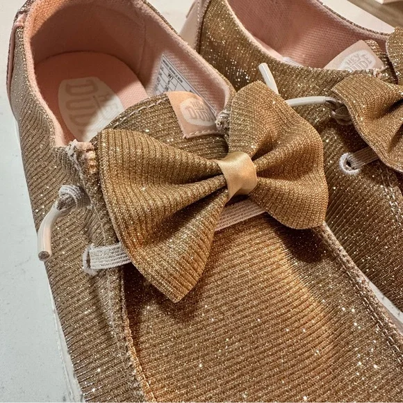 NWOT Hey Dude Wendy Sparkle Bow Shoes - Size 7 - Picture 9 of 12